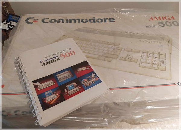 Boxed A500 and its fantastic guide, from my collection...